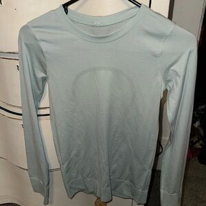 Lululemon long sleeve swiftly tech